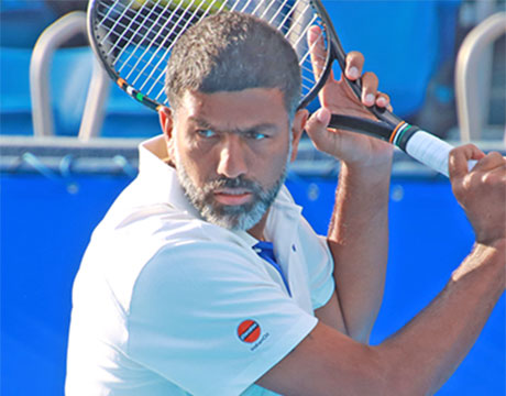 45歳で引退、最年長複世界1位記録保持