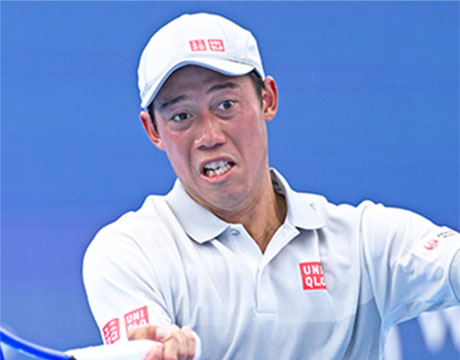 錦織圭 開幕戦の会場で練習