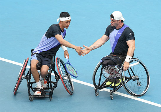 小田凱人、フェルナンデス