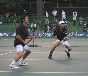 左：添田豪　右：本村剛一